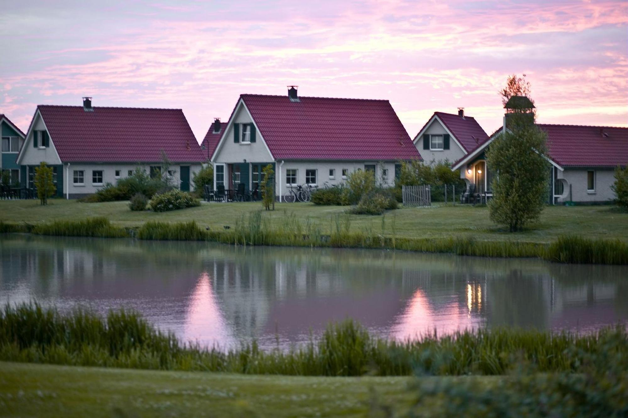 Center Parcs Sandur Емен Екстериор снимка