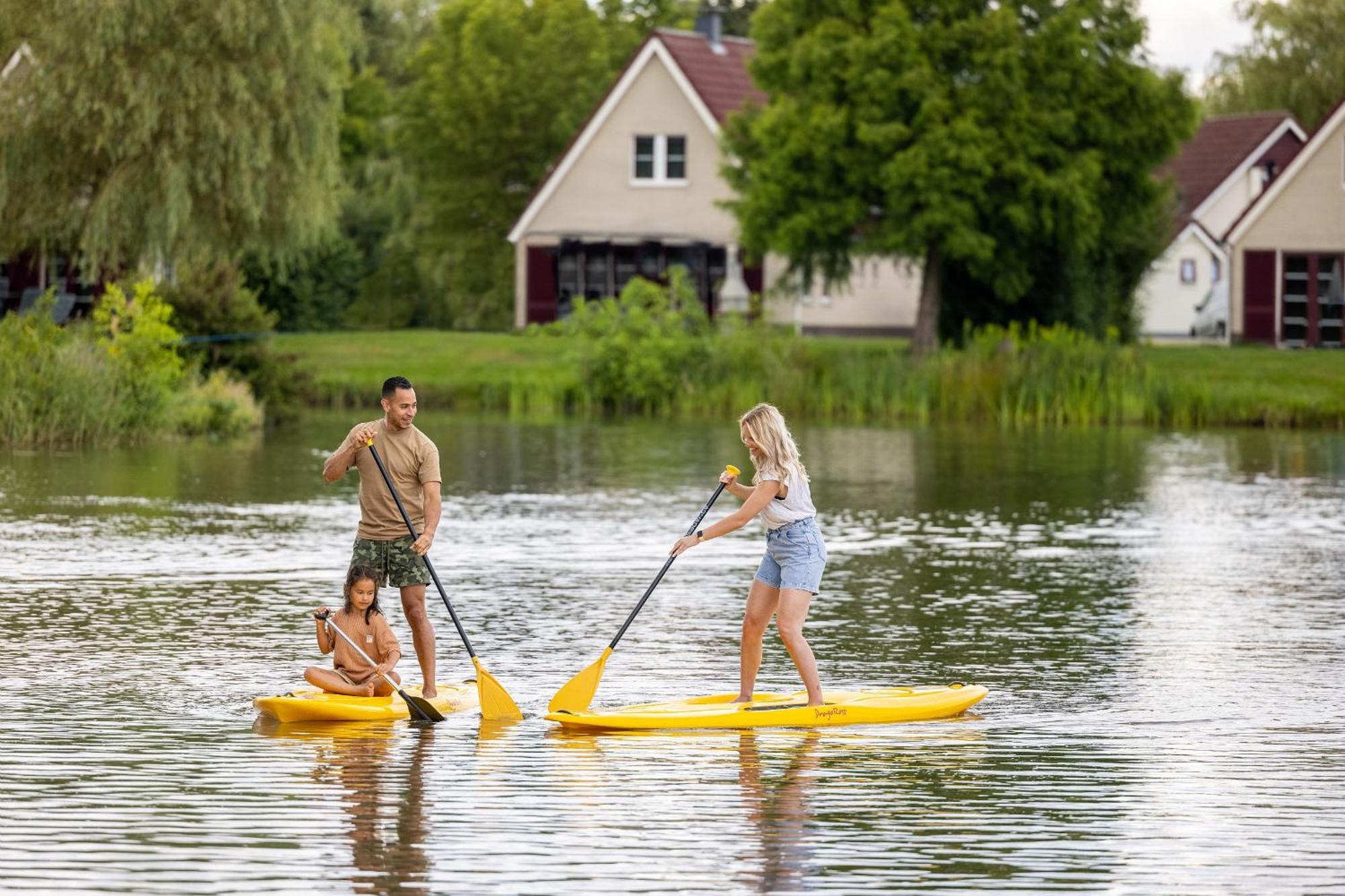 Center Parcs Sandur Емен Екстериор снимка