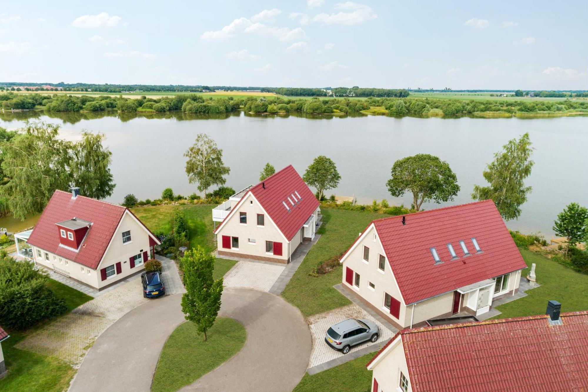 Center Parcs Sandur Емен Екстериор снимка